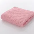 Serviette de bain en coton gaufré rose douce et respirante variante de couleur unie. - 74x33 cm / Rose