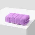 Serviette en coton violette douce visage unie pliée serviette de bain maison absorbante - Glycine