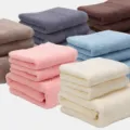En gros ensemble de drap de bain jacquard en pur coton, serviettes unies douces et écologiques. - Multicolore