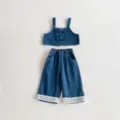 Completo in denim da bambina con top corto, pantaloni larghi, fiocchi e dettagli in pizzo. - 73cm / Set / Blu