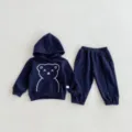 Conjunto de dos piezas de sudadera con capucha y pantalón de manga larga para bebé en azul marino. - 73cm / Top Y Pantalón / Azul marino