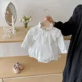 Infant baby girl long sleeve romper detailed view, featuring delicate lace doll collar design. - H09-66cm