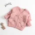 Schattig roze gebreid vest voor baby's met pompons handgemaakte peuter trui. - 80cm / Roze