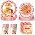 Fast Food Geburtstag Party Pappteller Becher Servietten rot weiß kariertes Geschirr Set - Vierteiliges Set (7-Zoll Teller 10 + 9-Zoll Teller 10 + Servierte 20 + Becher 10) - Burger