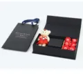 Coffret cadeau de saint valentin avec ours en peluche roses de savon et boîte à bijoux. - Ours Rose Boîte Cadeau (En Stock)
