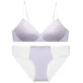 Detalles del elegante conjunto de sujetador y bragas de satén lavanda sin aros ni costuras. - S / Parte superior e inferior / Púrpura y Blanco