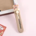 Joli mini cutter avec design d'ours, idéal pour le journal scolaire et l'ouverture des colis. - Cutter Cartoon/Ours Chapeau