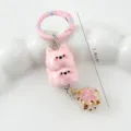 Charmant porte-clés chiot rose empilé avec un joli pendentif clochette fleur de cerisier. - Style B / Chien West Highland Rose