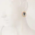 Pendientes de concha de acero titanio flores de diciembre, aretes ovalados chapados en oro 18k. - Junio - Rosa