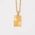Collar con colgante rectangular de signo zodiacal Sagitario de acero inoxidable dorado - Sagitario