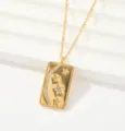 Collar con colgante rectangular dorado con delicados detalles de pedrería estrella luna. - Estilo Etiqueta Relieve Estrella Luna (Estilo 3)
