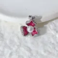 Schicker dreiblättriger Blumenanhänger mit Perle und glänzendem Emaille für DIY Ketten. - Rosenrote Dreiblättrige Blume (0219)