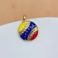 Gold plated enamel Venezuela flag round pendant detail shot, stylish and versatile accessory. - Venezuela Round Style (5)