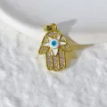 Ciondolo mano di fatima malocchio in oro zircone charm collana gioielli moda accessorio - Stile Mano Di Fatima Malocchio Traforato (xz422-6) / Oro