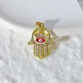 Ciondolo mano di Hamsa malocchio dorato con zirconi cubici scintillanti e smalto colorato. - Stile Mano Di Fatima In Smalto Rosso (xz422-8) / Oro