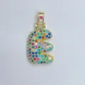 Mikro Pave mehrfarbig Strass Buchstabe E Anhänger vergoldet Modeschmuck Accessoire - Buchstabe E (Artikel 4674)