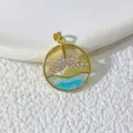 Vergoldeter Walflosse Anhänger mit Zirkonia Steinen und blauen Emaille Meeresdetails. - Fischschwanz (Stil 3) / Gold