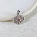 Zarte Ozean Serie Muschel Anhänger Detail, silberfarbenes Metall mit funkelnden Zirkonia Steinen. - Silberne Schnecke Stil (4) / Silber