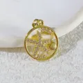 Nahaufnahme des vergoldeten Meeres-Stern und Muschel Anhängers, elegantes Schmuckstück Detail. - Goldener Seestern Muschel Rund Stil (10) / Gold