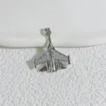 Detalle de un colgante de avión 3D pavimentado con circonitas brillantes para joyería DIY. - Estilo B / Plateado