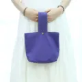 Einfarbige Segeltuch Handtasche, minimalistische Freizeittasche für Damen lila. - Dunkellila