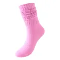 Einfarbige rosa Slouch Socken in Bonbonfarbe warme modische lange Röhrensocken für Sie. - Einheitsgröße / Hellrosa