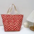 Rote Blumen-Canvas-Lunchtasche mit Reißverschluss und Griffen für Schule und Büro. - Roter Hintergrund Kleine Blume / Verbundener Wasserdichter Stoff