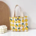 Bolso de lona con estampado de limón, bolsa pequeña y bonita para mujeres, casual. - Estilo Botón (Limón de Mano Pequeño)