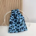 Blauer Leopardenmuster Kordelzug Beutel aus Kord für Kosmetik Aufbewahrung Staubbeutel - 14cmx16cm / Blauer Leopard