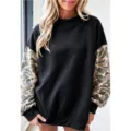 Sudadera polar oversize de mujer con mangas de camuflaje de contraste y cuello alto. - S / Negro