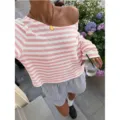 Roze gestreepte trui met blote schouders, casual lange mouwen losse top voor herfst. - S / Roze