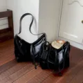 Μαύρη γυαλιστερή τσάντα ώμου γυναικεία μεγάλη χωρητικότητα hobo tsanta casual new - L / Μαύρο