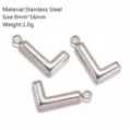 Ciondolo lettera L in acciaio inossidabile, ciondolo DIY per bigiotteria, misura 9x16mm. - Ciondolo Lettera L / Argento