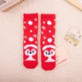 Chaussettes de Noël en polaire corail rouge avec motif cartoon mignon, épaisses et douillettes. - Taille unique / Renard Flocon de Neige