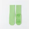 Grüne Anti-Rutsch Yoga Socken für Damen, Pilates Fitness Bodensocken mit Noppen. - Damen 35-39 / Obstgrün