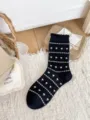 Süße Damen Socken mit Blumenmuster, japanischer Stil, Rüschen Baumwoll Socken, dunkelgrau. - Einheitsgröße / Schwarz Kleine Blume