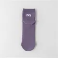 Lila kurze Baumwollsocken für Herren mit weißem gesticktem Buchstaben M, bequemer Alltagsstil. - Einheitsgröße / Lila