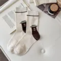 Retro süße braune Bär Muster Baumwolle Mid-Calf Socken Damen Herbst Winter warm gemütlich - Einheitsgröße / Kaffeebrauner Bär