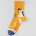 Men's color-blocked mid-tube sports socks, cotton running basketball socks with motivational text. - One Size / Yellow