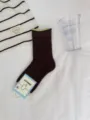 Damen Vintage braune Baumwoll Socken mit grünem Bund im klassischen Old Money Stil - Einheitsgröße / Kaffee Grün