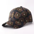 Gorra de beisbol de moda con estampado floral y visera curvada para proteccion solar exterior - Ajustable / Flor Café Negro