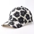 Gorra de béisbol floral en blanco y negro con estampado doodle, visera curvada detalle. - Ajustable / Flor Beige Negro