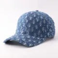 Gorra de béisbol de mezclilla desgastada con lentejuelas brillantes y visera curva. - Ajustable / Lentejuelas Desgastadas - Azul Denim