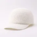 Gorra de béisbol de punto de felpa de invierno con visiera, detalle suave para uso diario. - Ajustable / Punto Ondulado Blanco