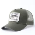 Gorra de camionero de malla verde militar con parche de pesca, elegante gorra casual. - Ajustable / Gorra Malla Parche Pez / Verde Militar