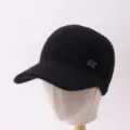 Gorra de béisbol de punto negro con logo M de estrás, gorro cálido de otoño invierno para mujer. - Ajustable / Visera sin Corona con Logo M / Negro