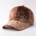 Berretto da baseball in velluto dorato caldo invernale, cappello minimalista in tinta unita. - Regolabile / marrone chiaro