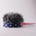 Primer plano de sombrero peluca gracioso con diadema de bandera estadounidense y pelo gris. - Ajustable / Estrella Azul Real (Peluca Gris)