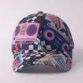 Gorra de béisbol con estampado gráfico de boombox vintage, sombrero estilo retro - Ajustable / Estilo Radio Retro Tablero de Ajedrez