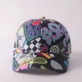 Gorra de béisbol con estampado digital retro de los 80, diseño colorido y visera curva. - Ajustable / Estilo Fiesta Retro de los 80